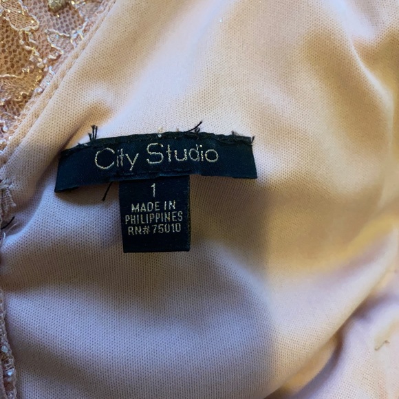 Formal Dress - Picture 4 of 4